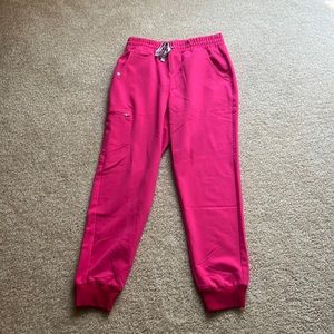 Pink jogger Figs